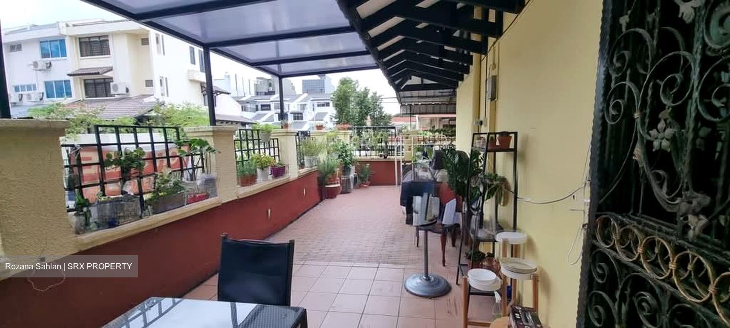 Lorong Sarina (D14), Terrace #604398951